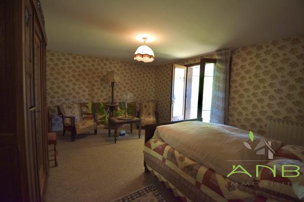 🏡 Spacieuse Maison Familiale avec appartement  indépendant et jardin- Montbron - 16220 - Charente