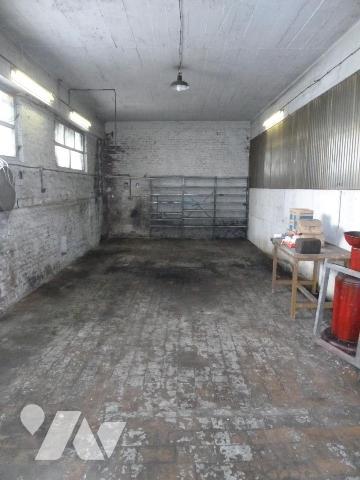 Ancien garage automobile à VENDRE à CAUDRY. 