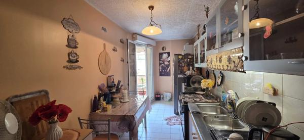 Vente                                                      Appartement
                        
                     4 pièces                      83 m2                     à Nice