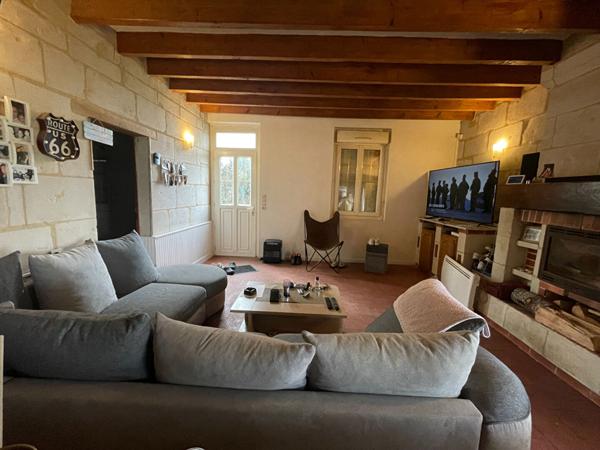 Maison à vendre à Saumur - 6 pièces, 4 chambres