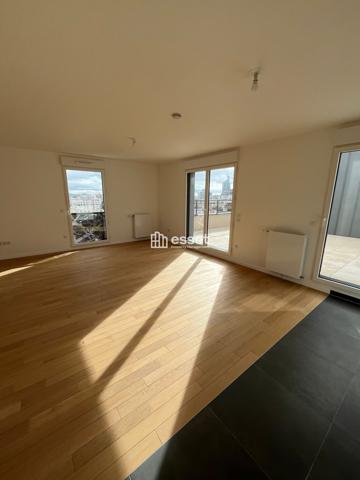 Location Appartement 4 pièces 92.86 m² - Courbevoie 92400