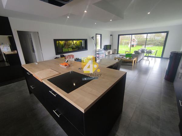 Maison - 6 pièces - 155 m²