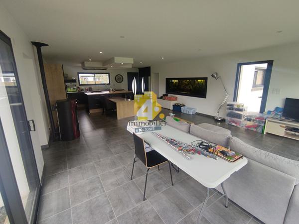 Maison - 6 pièces - 155 m²