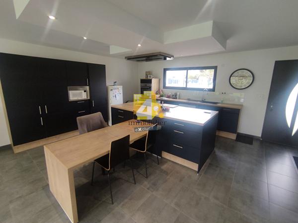 Maison - 6 pièces - 155 m²