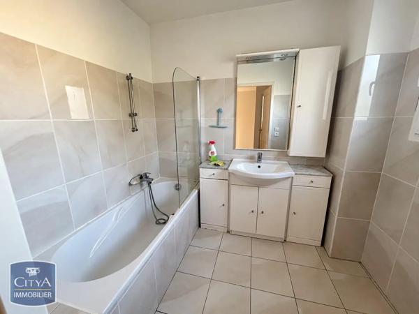 Appartement à louer 3 pièces 71.07m² Martigues (13500)