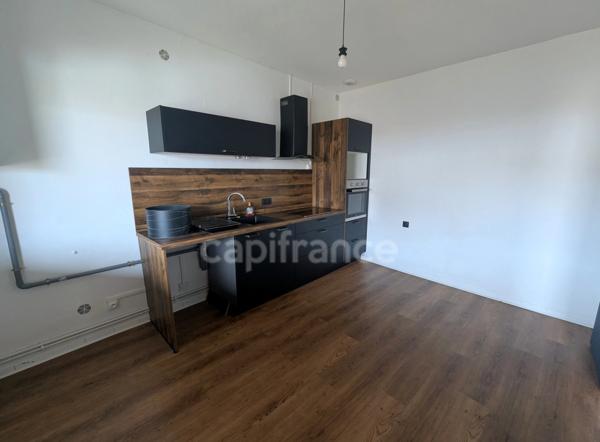 IMMEUBLE DE RAPPORT DE 205 M2, PROCHE CENTRE VILLE, 3 APPARTEMENTS RÉNOVÉS ET LOUÉS, TYPES T3, 20 880€/AN SOIT 11,29% DE RENTABILITÉ BRUT, FIBRE OPTIQUE