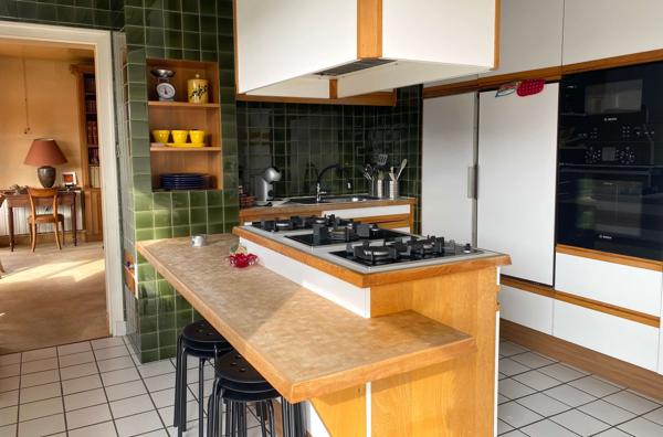 Maison familiale avec dépendance et grand terrain, face aux spots de surf de Pors Carn