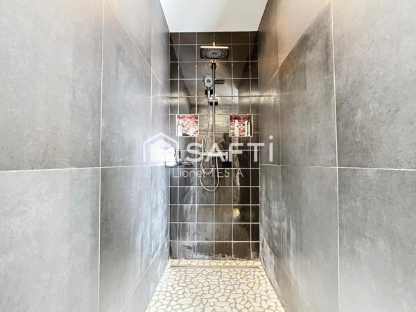 BELLE MAISON CONTEMPORAINE