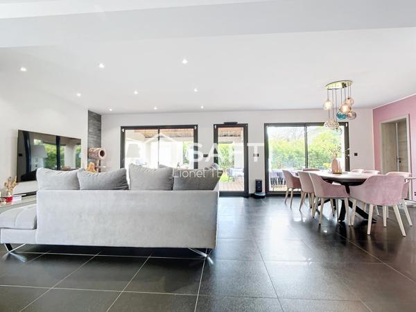 BELLE MAISON CONTEMPORAINE