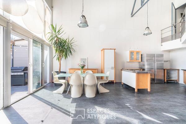 Maison type loft avec jardin