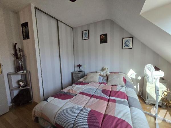 ALLAIRE, A proximité du centre, Quartier Résidentiel, Sur terrain clos et paysagé de 1925 m², T...