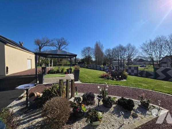 ALLAIRE, A proximité du centre, Quartier Résidentiel, Sur terrain clos et paysagé de 1925 m², T...