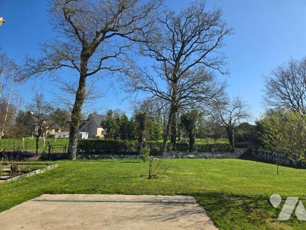 ALLAIRE, A proximité du centre, Quartier Résidentiel, Sur terrain clos et paysagé de 1925 m², T...