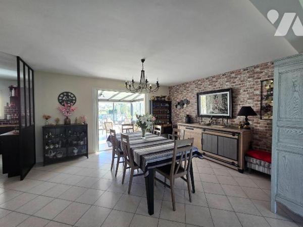 ALLAIRE, A proximité du centre, Quartier Résidentiel, Sur terrain clos et paysagé de 1925 m², T...