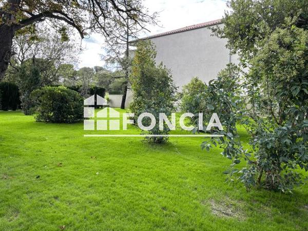 À vendre Maison 10 pièces 300 m² - Uzès 30700