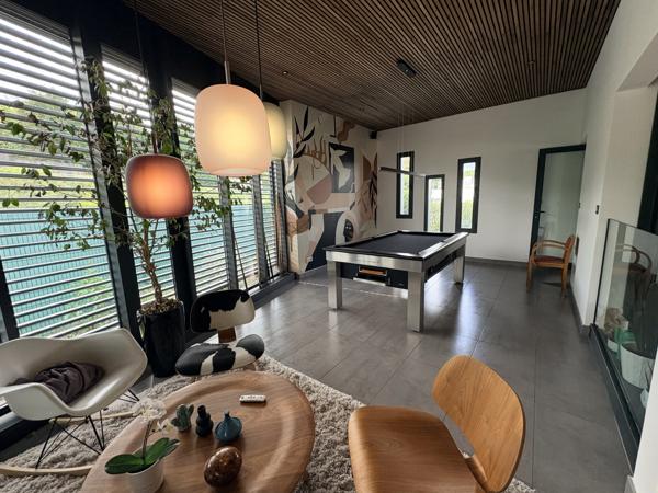 Maison 6 pièce(s) 4 chambre(s) 208 m²