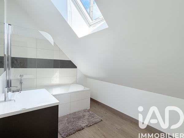 Maison à vendre 5 pièces 123 m² Le Gua