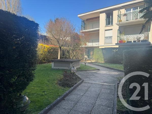 Appartement F2 à vendre  2 pièces - 49,56 m2 LE RAINCY - 93