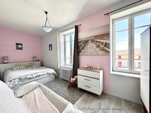 Maison à vendre 8 pièces VOLVIC (63) - 5 chambres, terrain, grand garage et caves