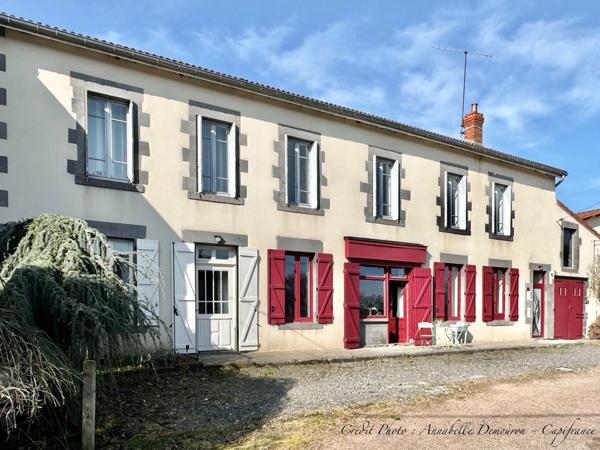 Maison à vendre 8 pièces VOLVIC (63) - 5 chambres, terrain, grand garage et caves