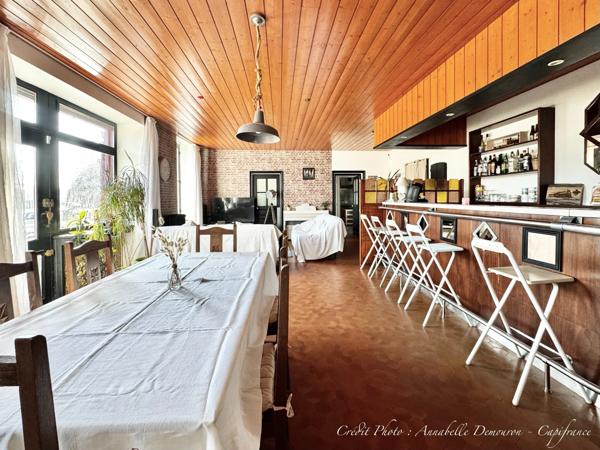 Maison à vendre 8 pièces VOLVIC (63) - 5 chambres, terrain, grand garage et caves