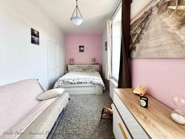 Maison à vendre 8 pièces VOLVIC (63) - 5 chambres, terrain, grand garage et caves