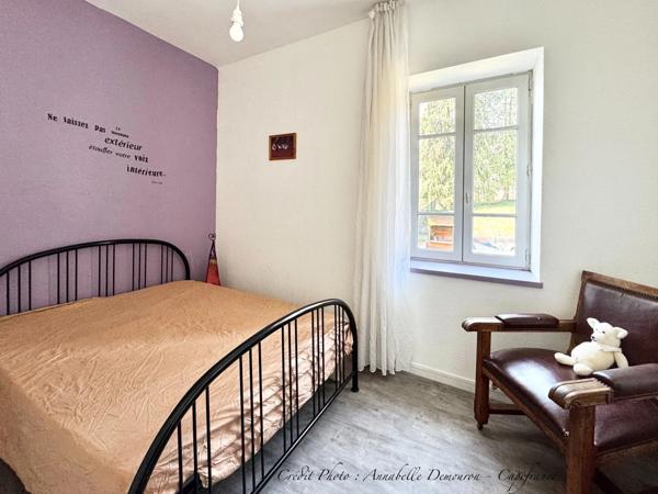 Maison à vendre 8 pièces VOLVIC (63) - 5 chambres, terrain, grand garage et caves
