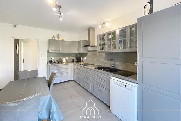 Maison
         4 pièces
        - 125 m² Exclusivité 379 900 € *