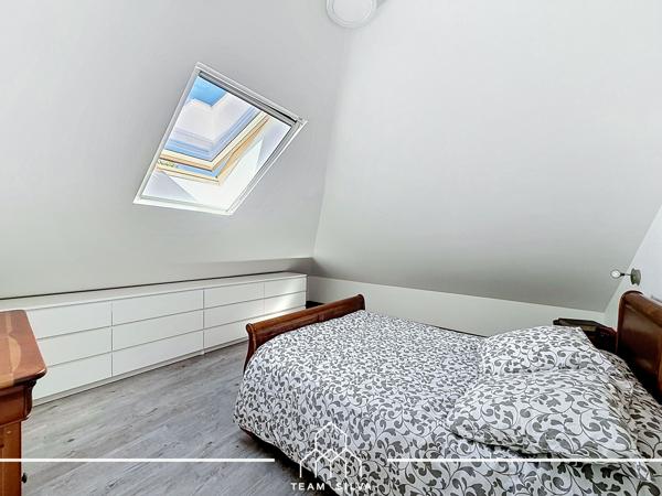 Maison
         4 pièces
        - 125 m² Exclusivité 379 900 € *