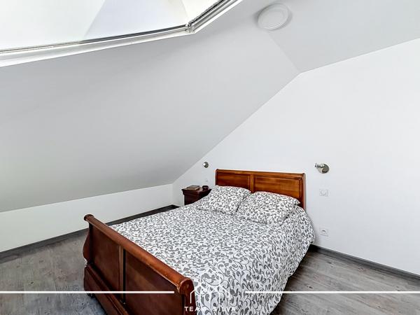 Maison
         4 pièces
        - 125 m² Exclusivité 379 900 € *