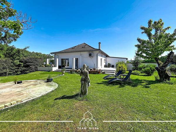Maison
         4 pièces
        - 125 m² Exclusivité 379 900 € *