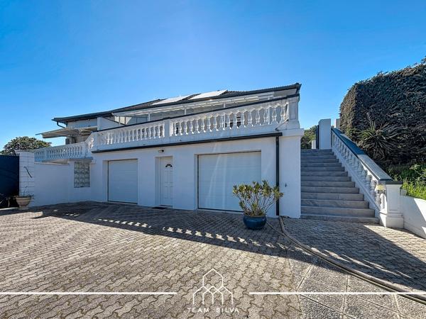 Maison
         4 pièces
        - 125 m² Exclusivité 379 900 € *
