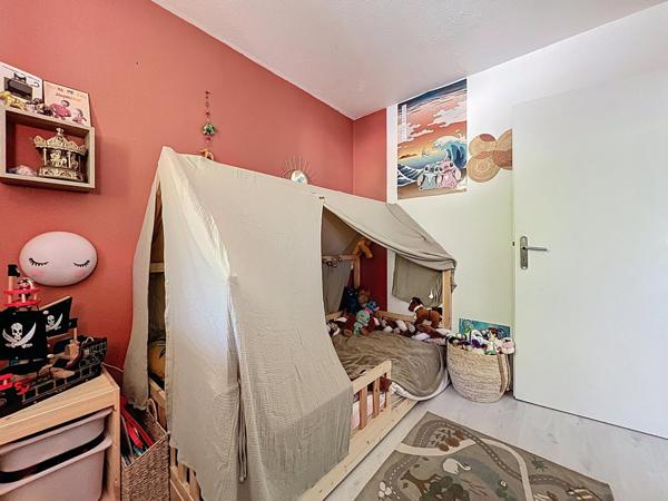 Auribeau s/Siagne : T3 avec parking et Terrasse.