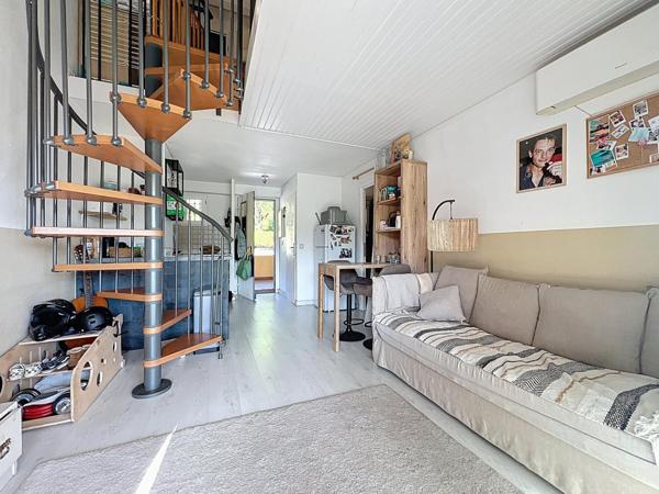 Auribeau s/Siagne : T3 avec parking et Terrasse.