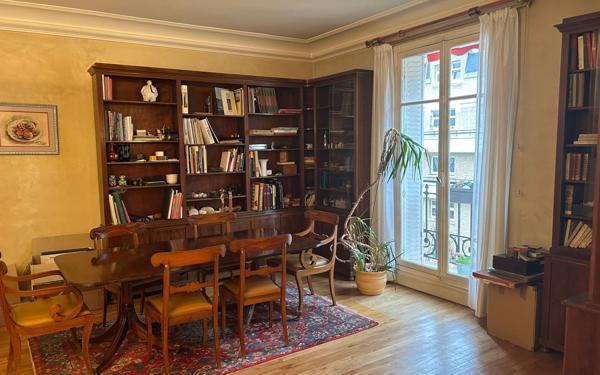 Appartement à louer    4 pièces • 152,96 m2 Paris 16