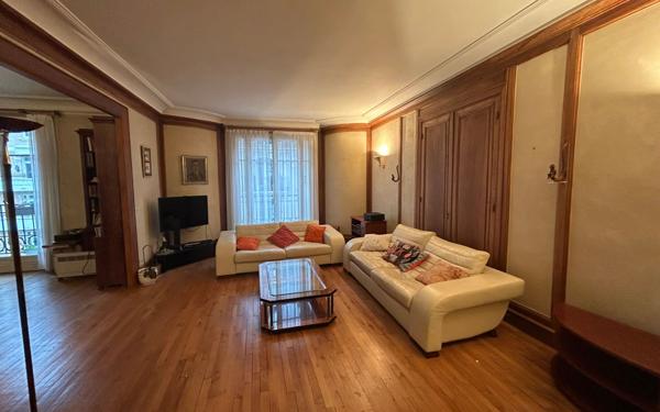 Appartement à louer    4 pièces • 152,96 m2 Paris 16