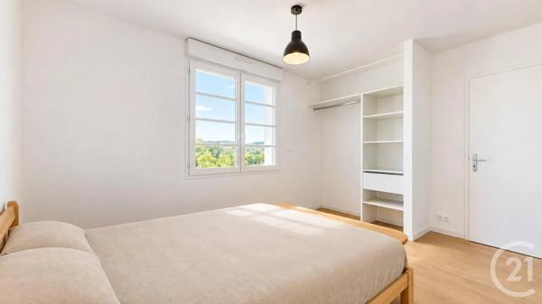 Appartement F4 à vendre  4 pièces - 96,21 m 2   LARRESSORE  - 64
