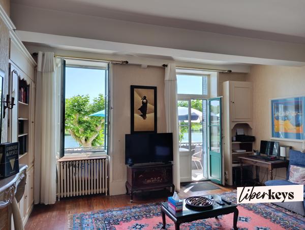 2 APPARTEMENTS STANDING MONO PROPRIÉTÉ - 229,50 M² - COMBLE AMÉNAGEABLE - BALCONS - GARAGE DOUBLE- CAVES - VUE QUAI DE SAÔNE