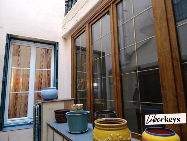 2 APPARTEMENTS STANDING MONO PROPRIÉTÉ - 229,50 M² - COMBLE AMÉNAGEABLE - BALCONS - GARAGE DOUBLE- CAVES - VUE QUAI DE SAÔNE