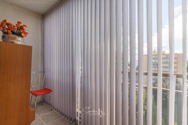 Appartement
         4 pièces
        - 83 m² Exclusivité 98 600 € *