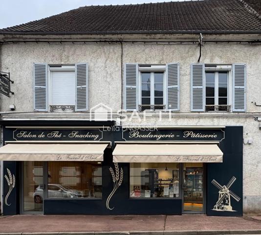 Vente de murs commerciaux avec appartement neuf - Tout commerce possible