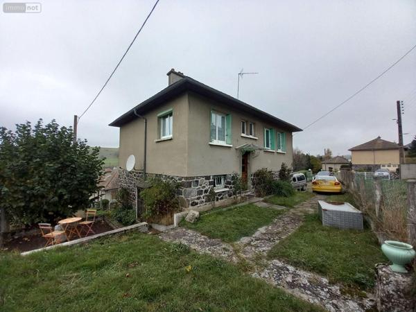 Maison à vendre à Allanche dans le Cantal (15160), ref : FG/2252
