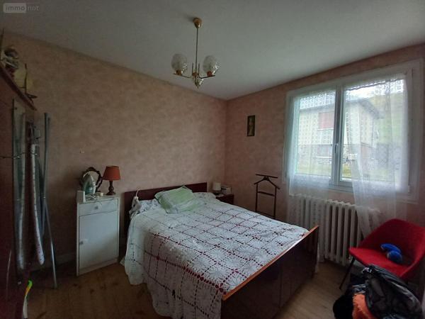 Maison à vendre à Allanche dans le Cantal (15160), ref : FG/2252