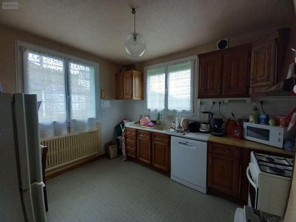 Maison à vendre à Allanche dans le Cantal (15160), ref : FG/2252