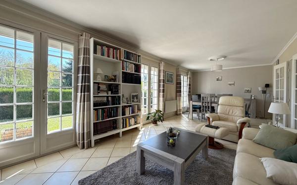 Maison à vendre    6 pièces • 120 m2 Villecresnes