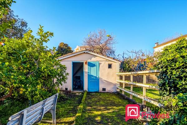 HAUT DE VILLA EN DUPLEX AVEC GRAND JARDIN, GARAGE ET PARKINGS