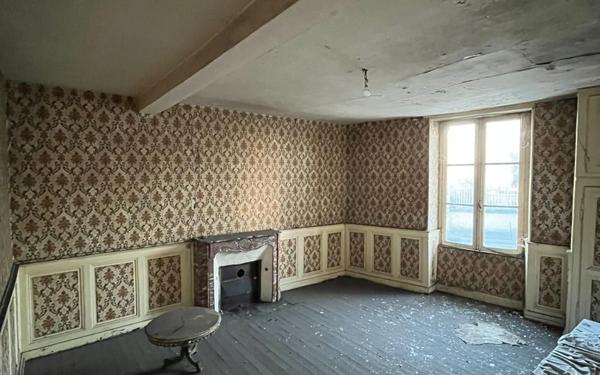 Maison à vendre    6 pièces •  Montmorillon