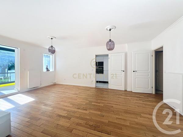 Appartement F4 à vendre  4 pièces - 102 m2 NOISY LE GRAND - 93