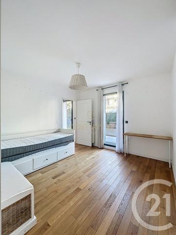 Appartement F4 à vendre  4 pièces - 102 m2 NOISY LE GRAND - 93