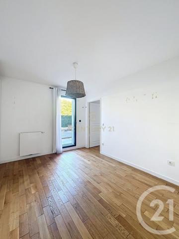 Appartement F4 à vendre  4 pièces - 102 m2 NOISY LE GRAND - 93